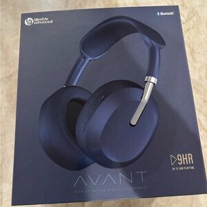Avant High Definition Wireless Headphones